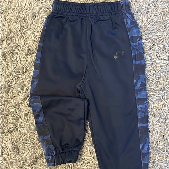 Nike Track Suit-Toddler - Picture 3 of 4